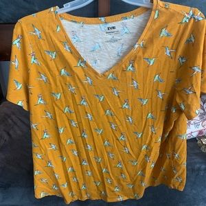 Mustard colored hummingbird T-shirt